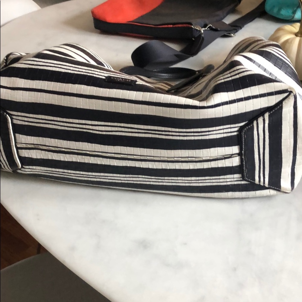 Coach Purse - Picture 4 of 5